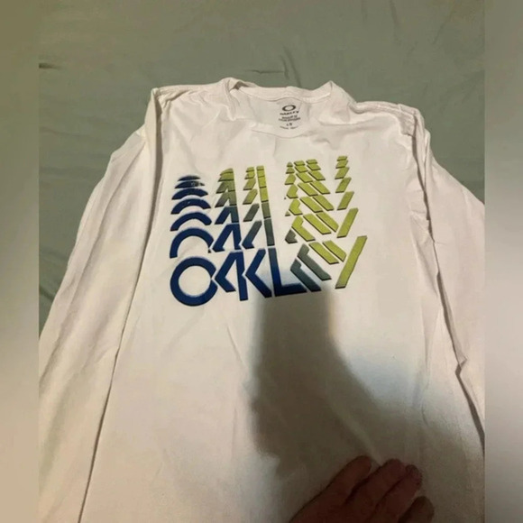 Oakley Other - Oakley White Long Sleeve Tee w/Blue & Green Logo Large. No stains